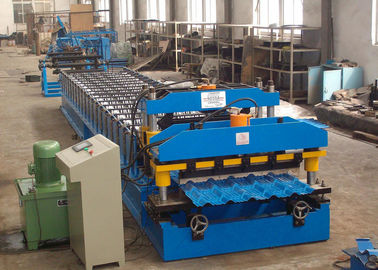 Metalldach-Rolle, die Maschine, Farbgewölbtes Deckungs-Stahlblatt herstellt Maschine bildet