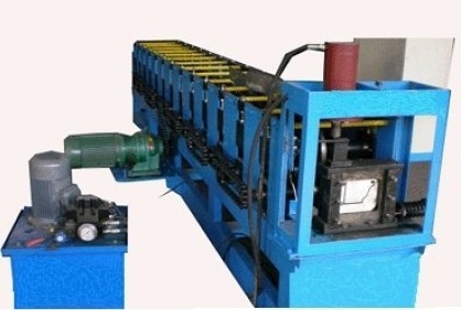 Galvanisiertes Metallregen-Gossenprofil, das Maschine mit PLC-Steuerung bildend kaltwalzt