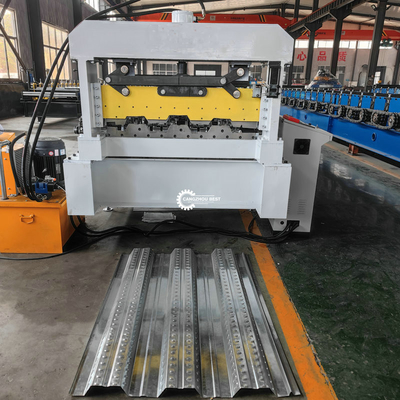 YX1000 0,3-1,2 mm Bodendeck Stahl Profil Roll Formmaschine 380VAC Für den türkischen Markt