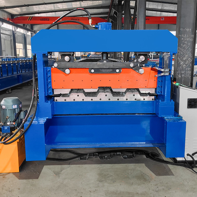 Stahlprofil galvanisierte PLC-Steuerung Decking-Blatt-Boden-Roll-Formmaschine