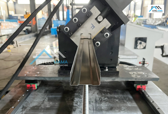 Hochgeschwindigkeits-PLC-gesteuerte Stang- und Gleisrollenformmaschine für C U L T Deckennetz