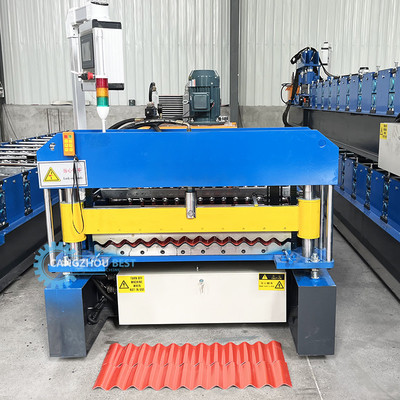 PPGI Kettenbetriebene elektrische 3 kW Wellprofil-Dachblech-Rollformmaschine