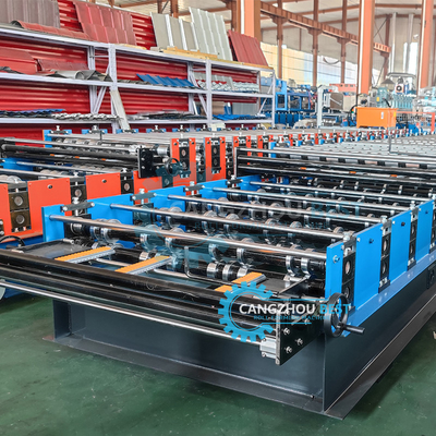 Hydraulische automatische abgeschnittene Dachplattenrollenformmaschine