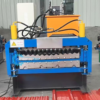 Automatische Schneidmaschine Hydraulikkraft Stahlprofil Doppelschicht-Dachrollenformmaschine