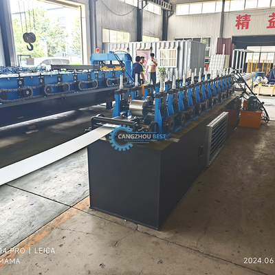 Flugende Hochgeschwindigkeits-Gipsplatten-Decken- Trockenwand-Stud-Spur-Roll-Formmaschine