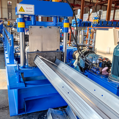 Schwere 1,5-3,0mm Czu Galvanisierte Stahl-Purlin-Rollformmaschine