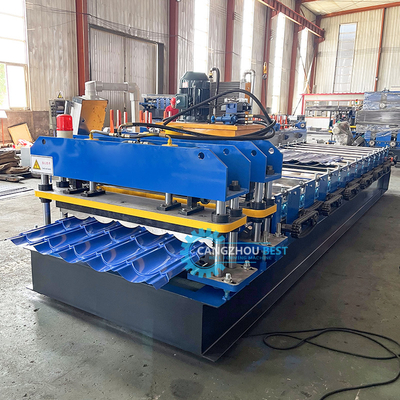 Farbstahl 3kw Servomotor Hochgeschwindigkeits-Zee Roofing Q Tile Roll Forming Machine