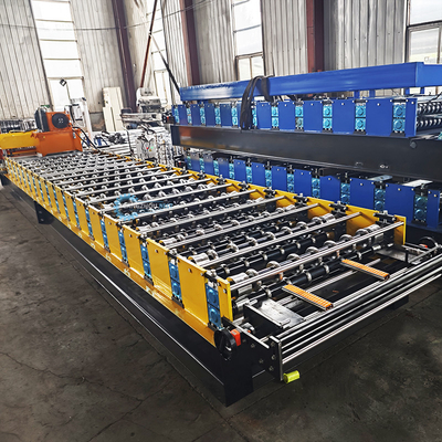 Brasilien Materialdicke 0,3-0,8 mm Rollenformmaschine Metall Stahl Dachfliesen Herstellung Hydraulik Schneiden