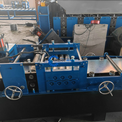 Hydraulische Schneidmaschine mit Selbstverschließung Galvanisierter Türrahmen aus Stahl