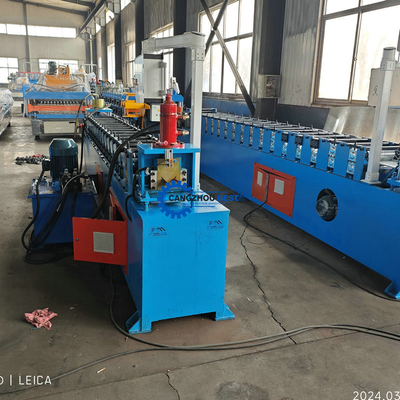PLC-gesteuerte Perforierten Gartenzaun Rollformmaschine mit anpassbarem Design