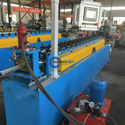 PLC-gesteuerte Perforierten Gartenzaun Rollformmaschine mit anpassbarem Design