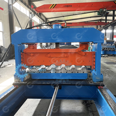 PLC-Steuerungssystem Bodendeck-Rollformmaschine 1250 mm Breite für die Verarbeitung von Decking-Blättern