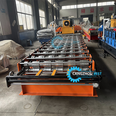 Hydraulisches Schneiden 5,5 kW Leistung Farbstahlprofil Russland Fliesen Rollen Formierung Maschine