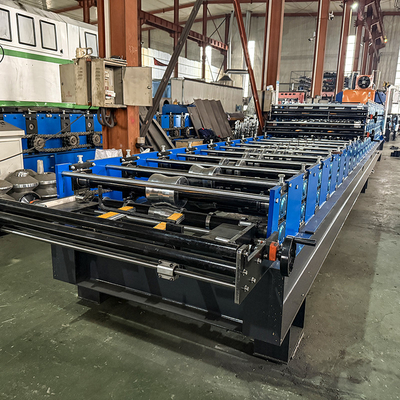 0.25-0.6mm Dicke Drei-Schicht-Rollformmaschine 5.5Kw Hauptmotorleistung