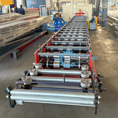 PLC-Steuerung Hochgeschwindigkeitsstahlwandplatte Soffit-Platte Rollenformmaschine