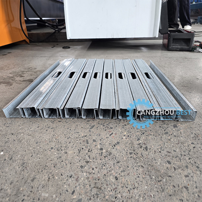 Stahlprofil Zwei Größen-Rollformmaschine mit hydraulischem Pressen