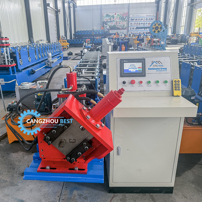 Aufrechtes System Klammer C-Kanal Rollenformmaschine angepasst