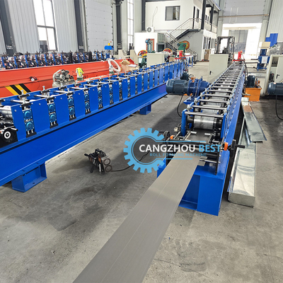 Aufrechtes System, kundenspezifische Z-Form Kontaktteil-Walzformmaschine