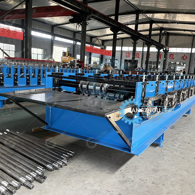 Maschine zur Verformung von Stahlprofilen mit Servomotor