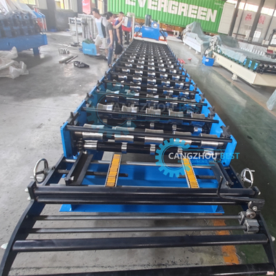 Maschine zur Herstellung von Dachdecken