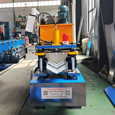 Farbstahlziegel-Dachkante-Kappen-Rolle, die Maschine PLC-Steuerungs-hydraulisches Ausschnitt-Stahlprofil bildet