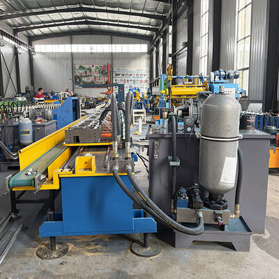 Metalldecken-T-Profil-Haupt-T-/T-Stab-Stahlherstellungswalzenformmaschine