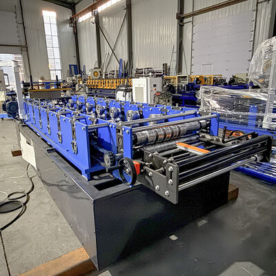 Tragbare Stahlprofil-Selbstverriegelungs-Auto-Kr24-Stehfalzherstellungs-Rollformmaschine