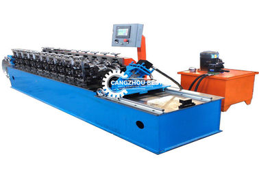 Montierte, abgeschaltete 25 m/Min-Snap Lock-Stud- und Track-Rollformmaschine