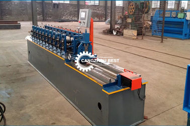 Montierte, abgeschaltete 25 m/Min-Snap Lock-Stud- und Track-Rollformmaschine