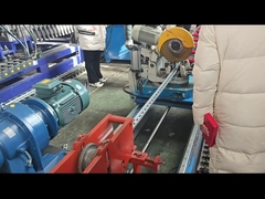 Flügelschneidmaschine mit hydraulischem Bohrloch Hochgeschwindigkeitsmaschine mit C-Kanal-Rollformmaschine